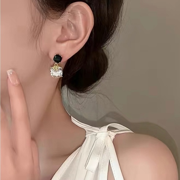 Crystal Number 5 Gold Drop Mismatched Earrings - Picture 9 of 16